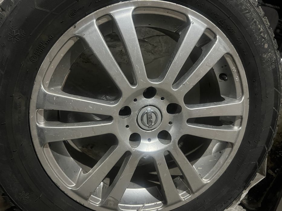 Продам зимнюю резину Triangle с дисками