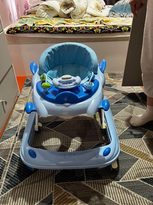 Продам ходунок детский