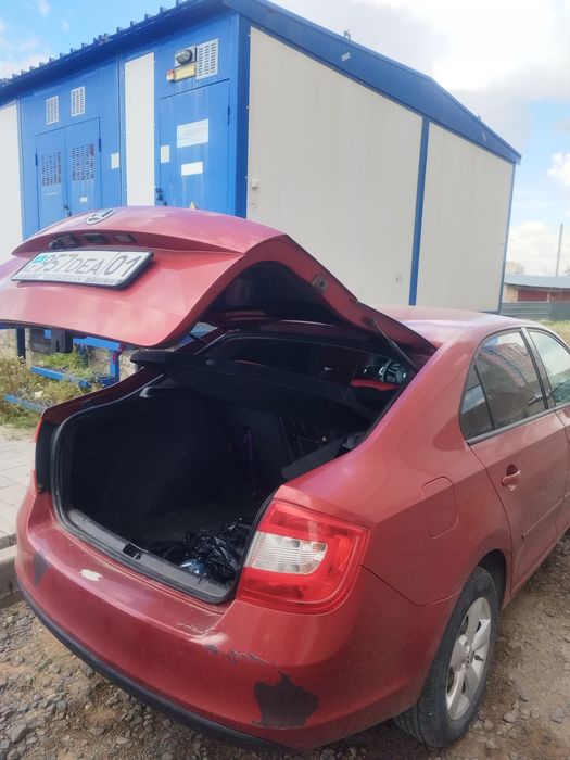 Продам шкоду рапид SKODA Rapid