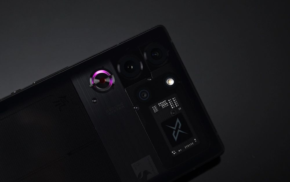 СРОЧНО! REDMAGIC 10 Pro 16/512GB Dusk