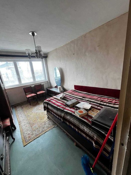 Vând mobilier în stare bună