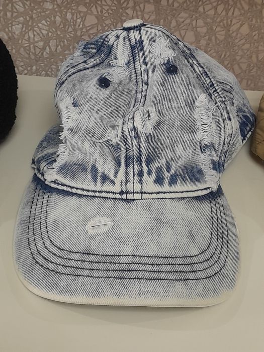 Продаю кепки бейсболки