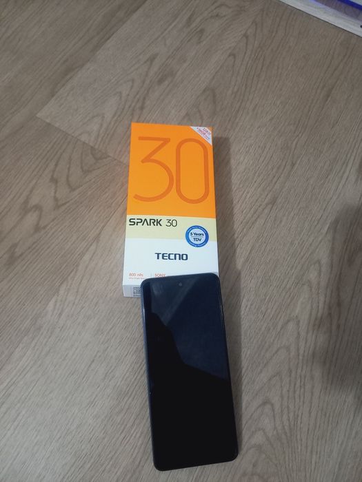 Телефон.SPARK 30 .