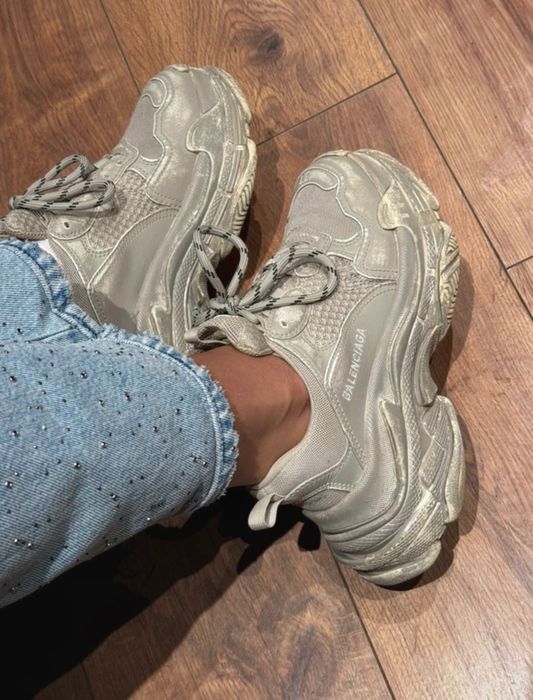 Balenciaga triple s 37 beige faded