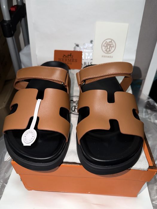 Продам щлепанцы Hermes
