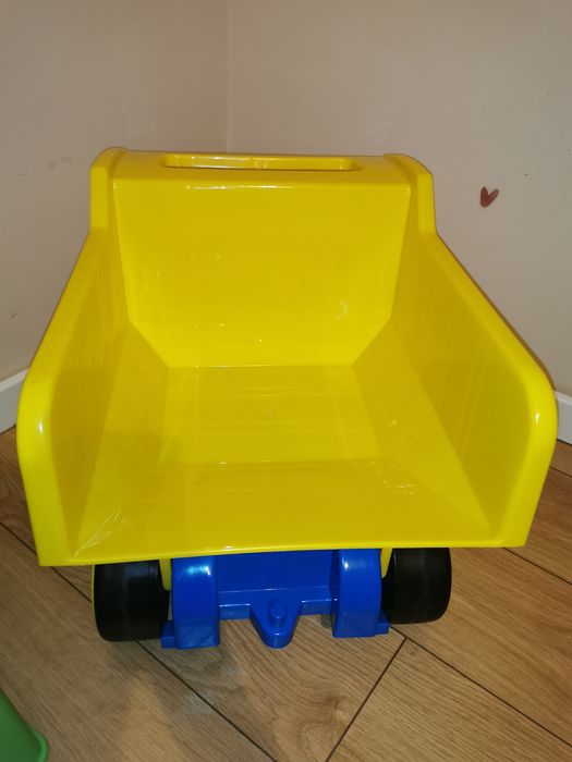 Camion dimensiune mare