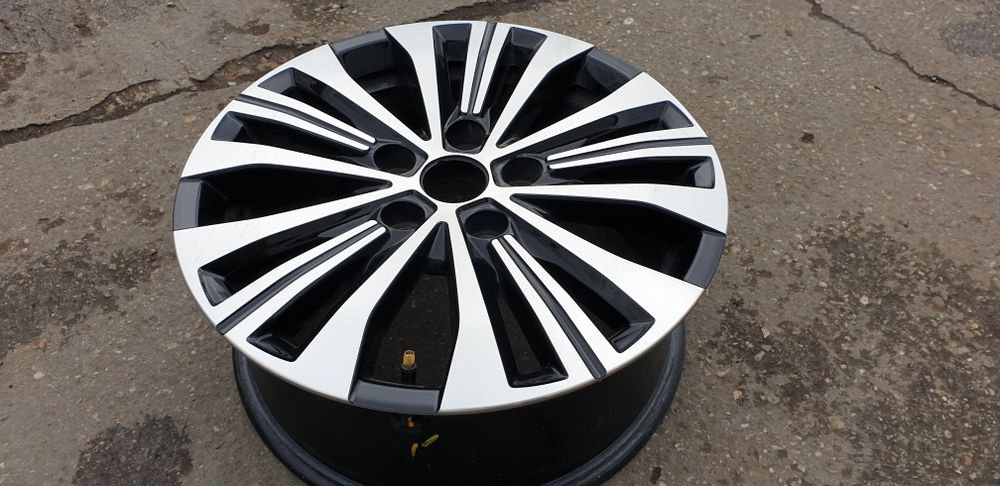 Janta R16 5x114.3 Renault zoe cod 403007870R Et44