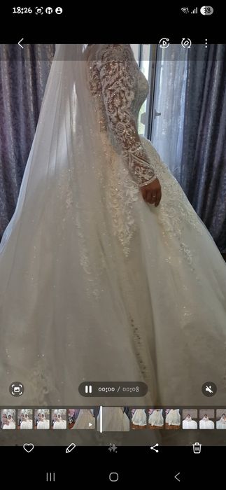 Потрясающее свадебное платье