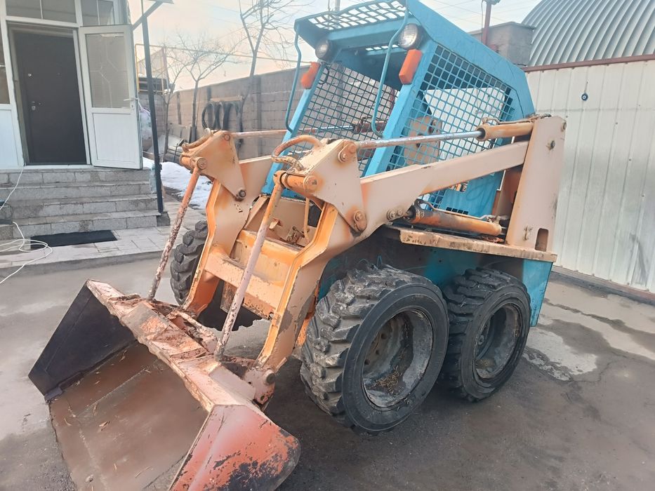 Мини погрузчик Toyota Hobson