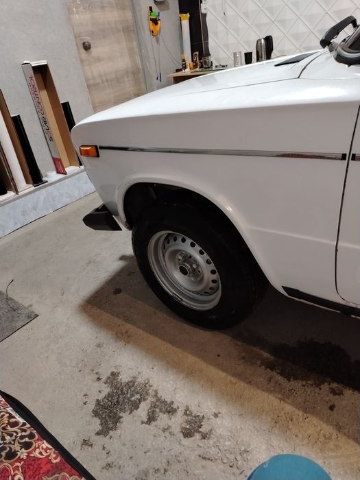 2106 Moshina sotiladi