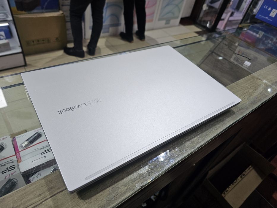 Asus VivoBook OLED Core i5