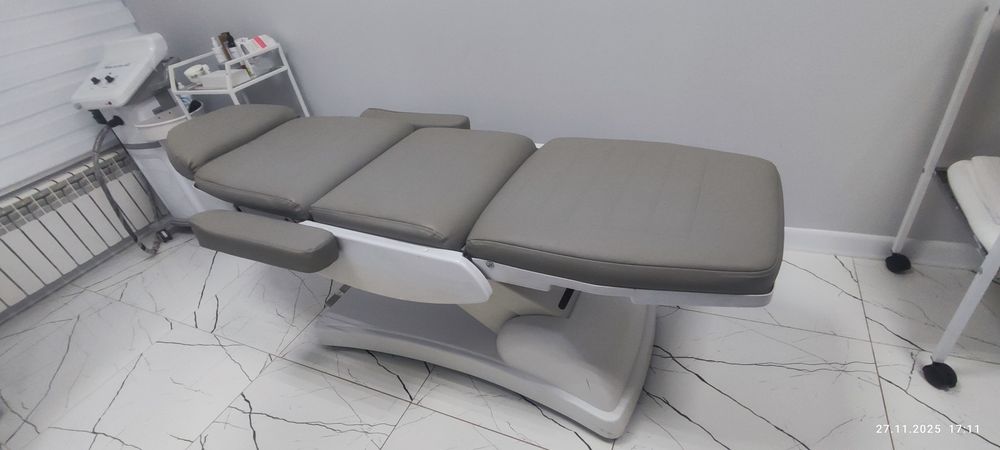 Продам кушетку для косметолога
