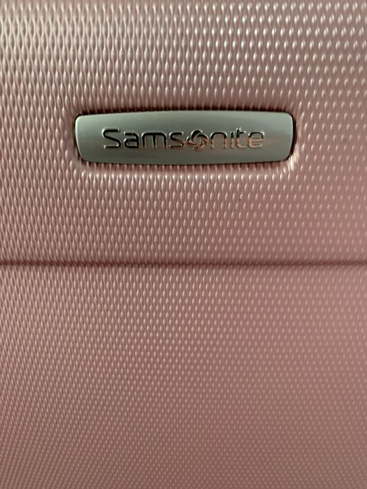 Ръчен куфар- Samsonite carryon 20’spiner Cherry Hill