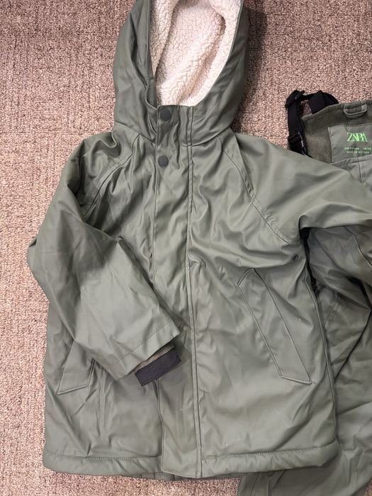 Продам осенний костюм zara