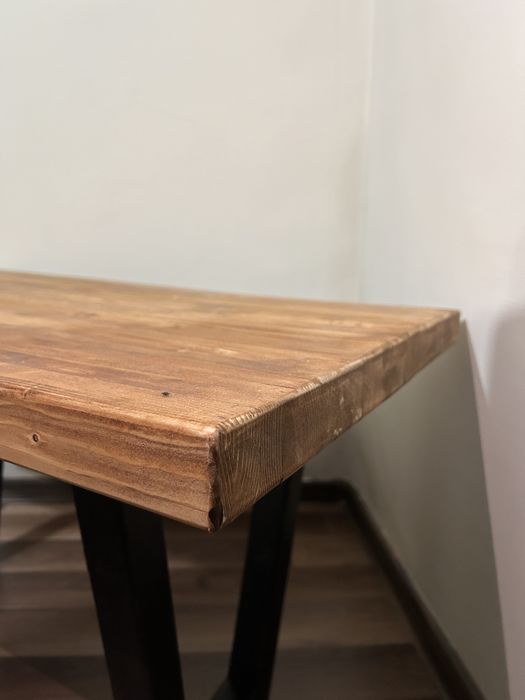 Măsuță de cafea din lemn masiv