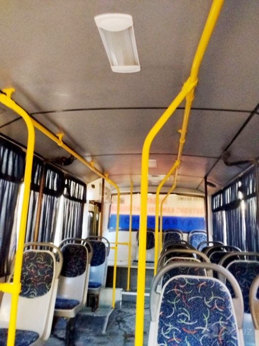 Avtobus Isuzu bahosi kelishiladi uztida