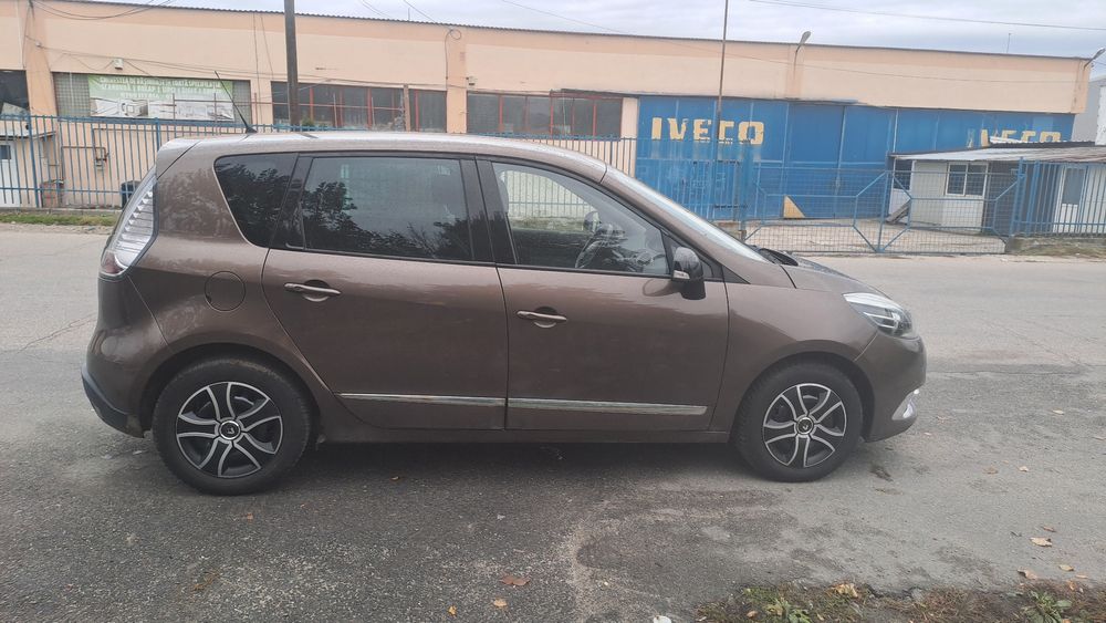 Renault Megane Scenic Bose Edition-1.2tce Euro 6