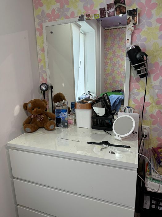 Продам комод и зеркало Икеа