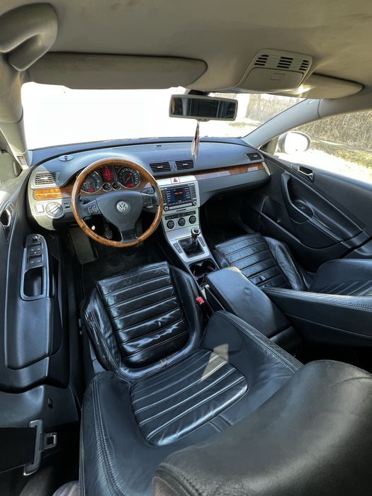 Vand Volkswagen Passat B6 Break Highline 2.0TDI din 2007.