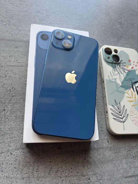 Vând iPhone 13 256gb 100% PERFECT