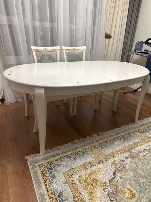 Продам стол обеденый раздвижной