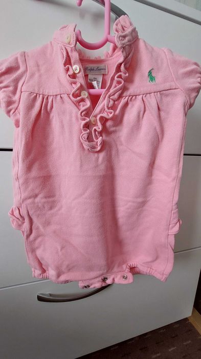 Ofer gratis in acest preț si un ham cadou nou body bebe 9 luni