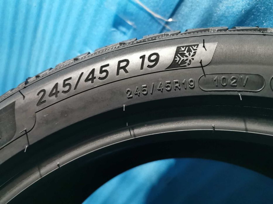 245/45 R19 - 275/40 R19 - michelin m+s 4 bucati 2 marimi