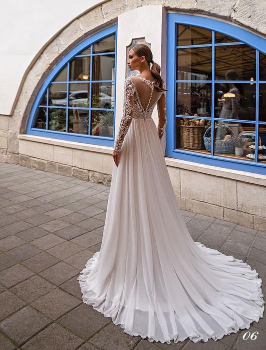 Rochie mireasa 2023