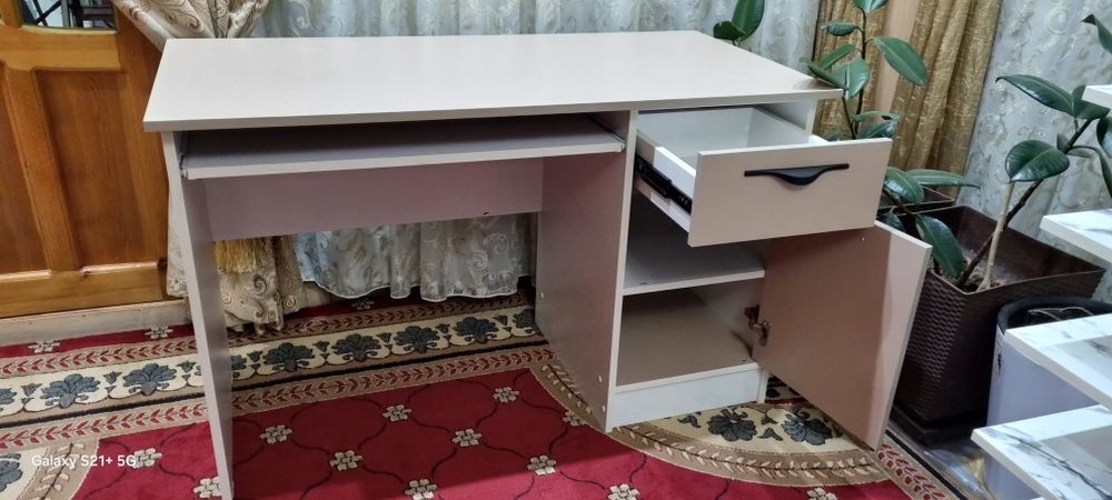 Стол для кампютор