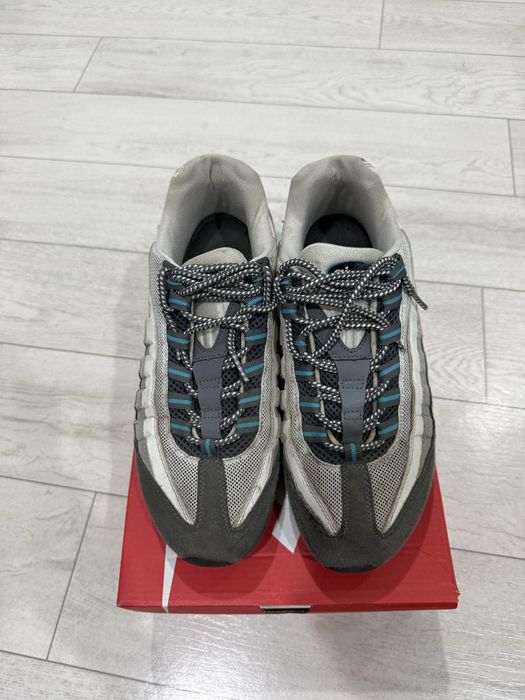 Продаю кроссовки Nike air max 95