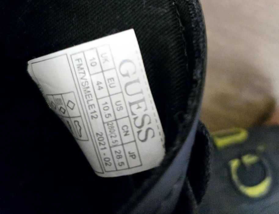 Мъжки обувки GUESS