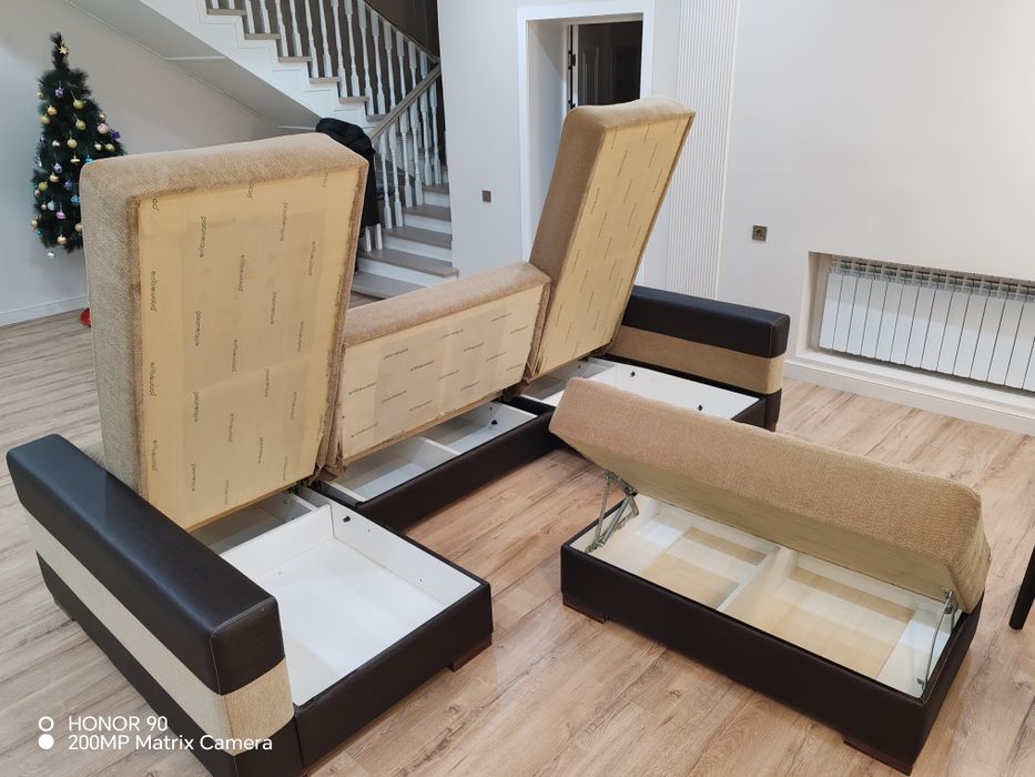 Угловой диван в отличном состоянии