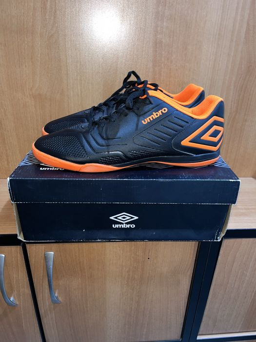 Мъжки футболни обувки Umbro target-ic
