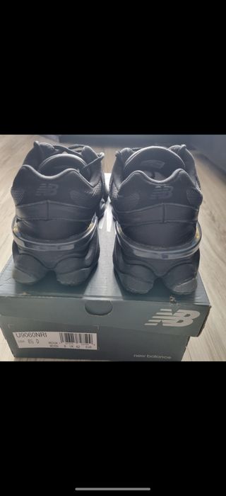 New balaсе черни маратонки