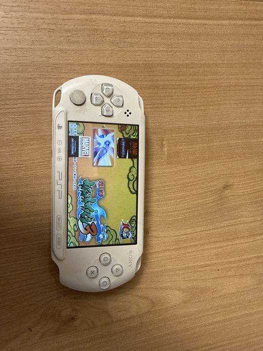 Sony PSP E1004 Street — оригинал, отличное состояние