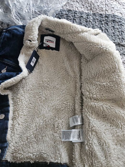 Яке Tommy Jeans с каракул