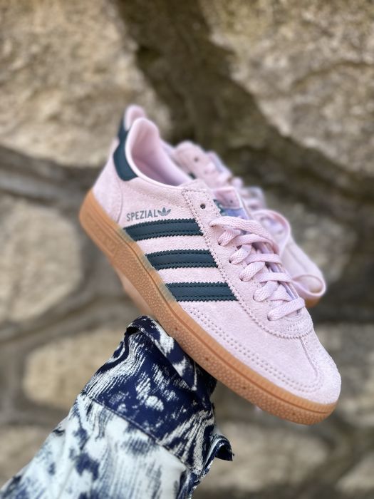 Adidas spezial pink
