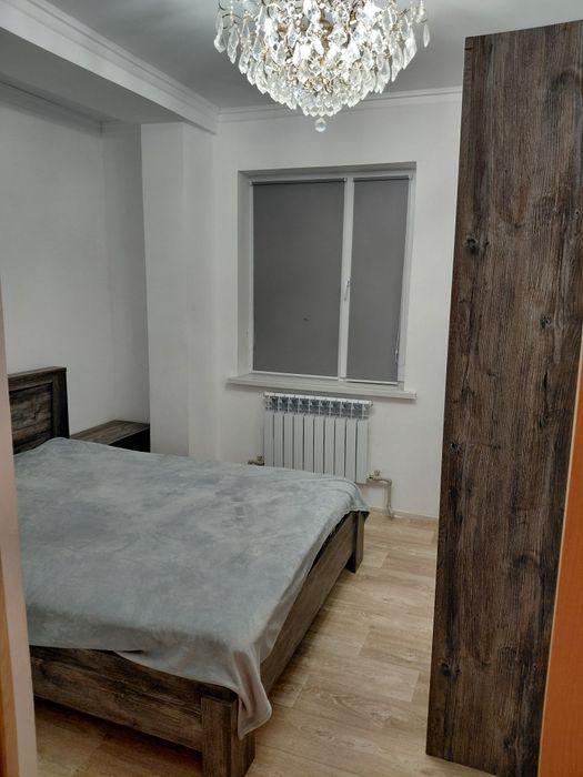 Үш бөлмелі пәтер жалға беріледі