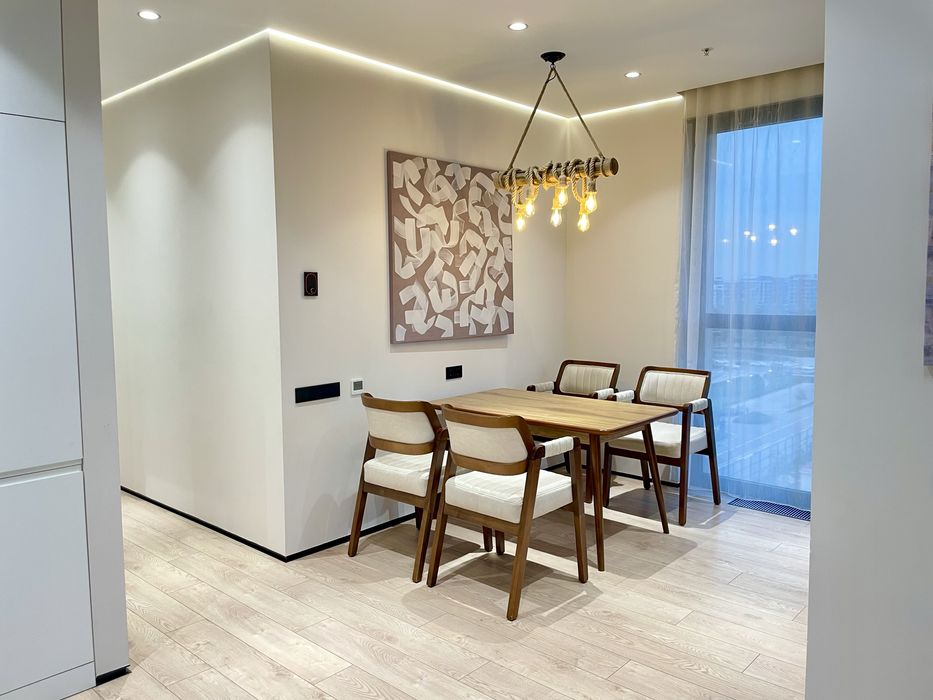 Nest One kunlik Premium kvartira, Tashkent city parkka qaragan.