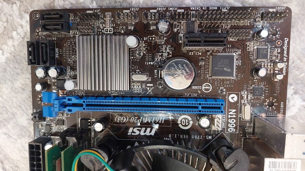 Монитор кейс БП мат плата видеокарта дисковод роутер4G HHD жёст диск