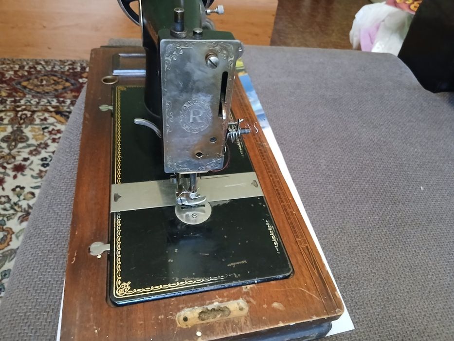 Стара шевна машина
