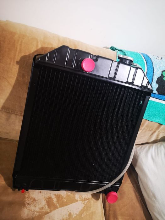Radiator tractor ford 2000 3000 5000 preț 950 lei