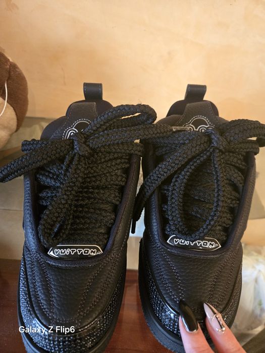 LV В наличност 35 -%