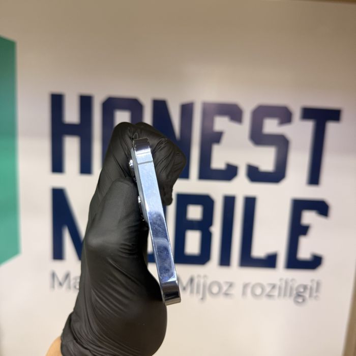 iPhone 13 Pro Max blue