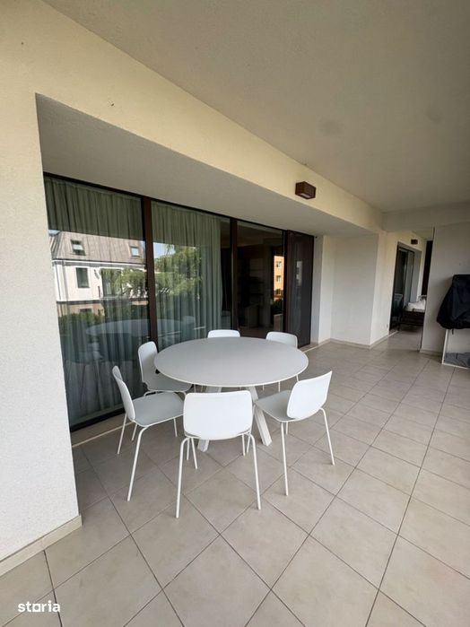 Apartament 3 camere-127mp-piscina