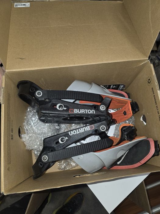 Vand legaturi pentru placa burton, pret foarte bun