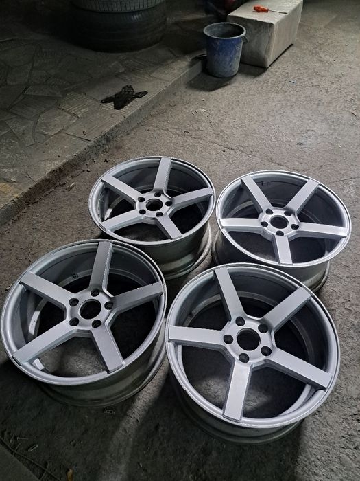 Диски r17 5x112 Vossen