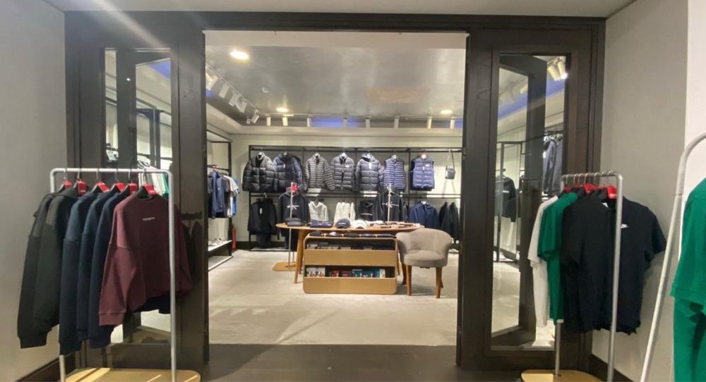 Продается готовый магазин одежды