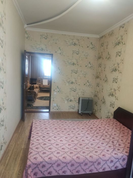 Чиланзар-10 квартал 2-х комнатная