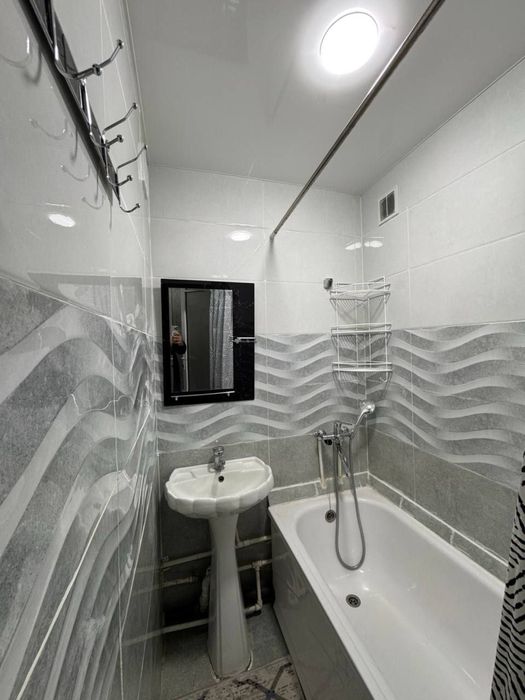 Продается 2 ком. Квартира на 2 этаже площадью 60 кв.м. По ул. Беруни